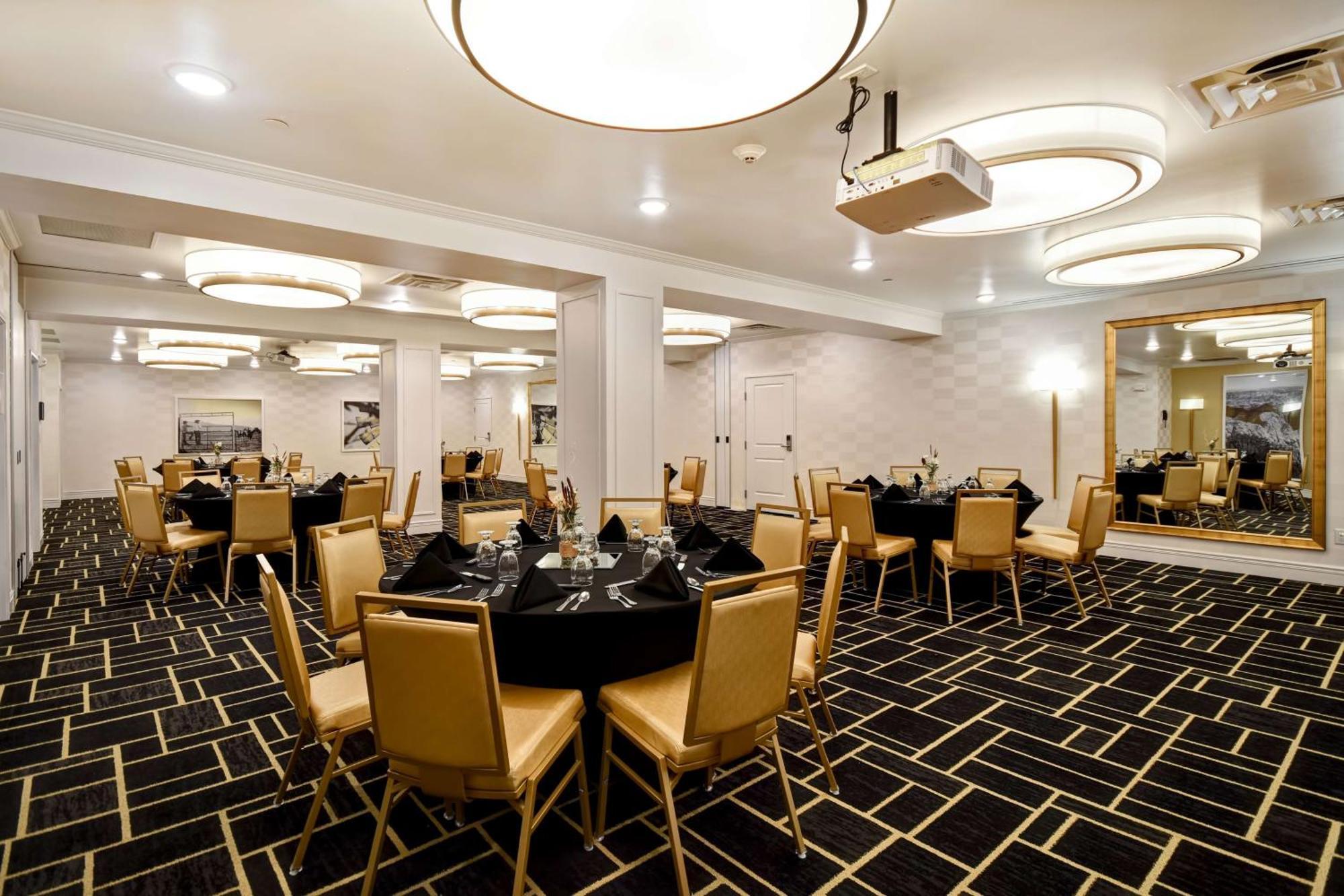 Doubletree By Hilton Deadwood At Cadillac Jack'S Luaran gambar