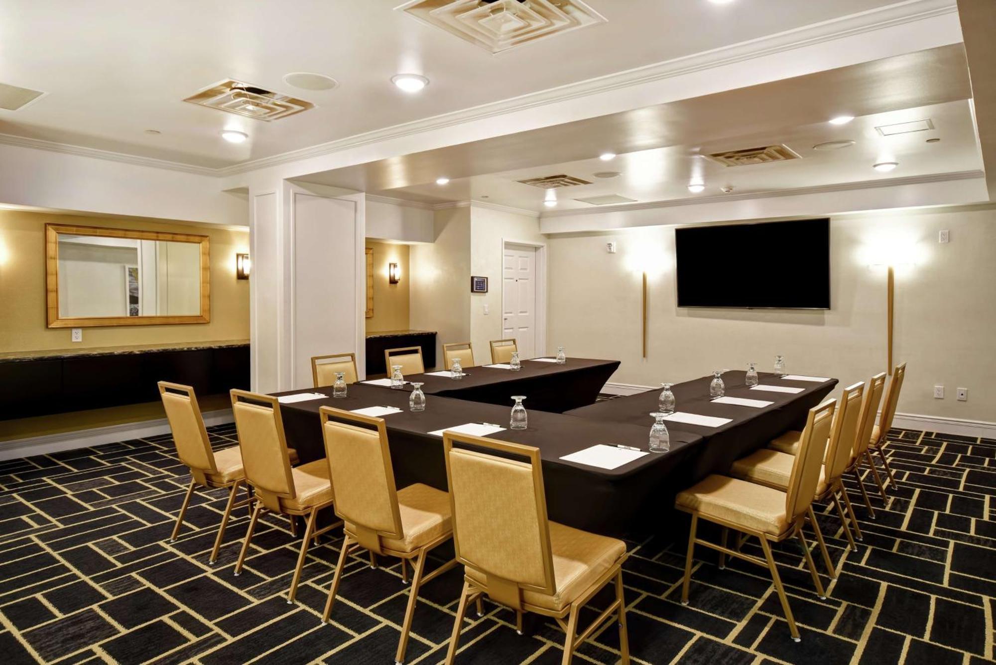 Doubletree By Hilton Deadwood At Cadillac Jack'S Luaran gambar