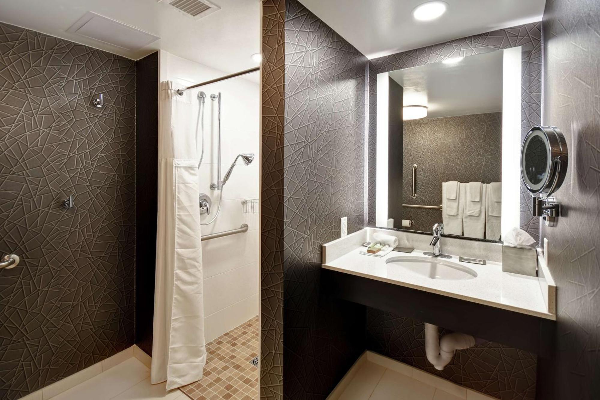Doubletree By Hilton Deadwood At Cadillac Jack'S Luaran gambar