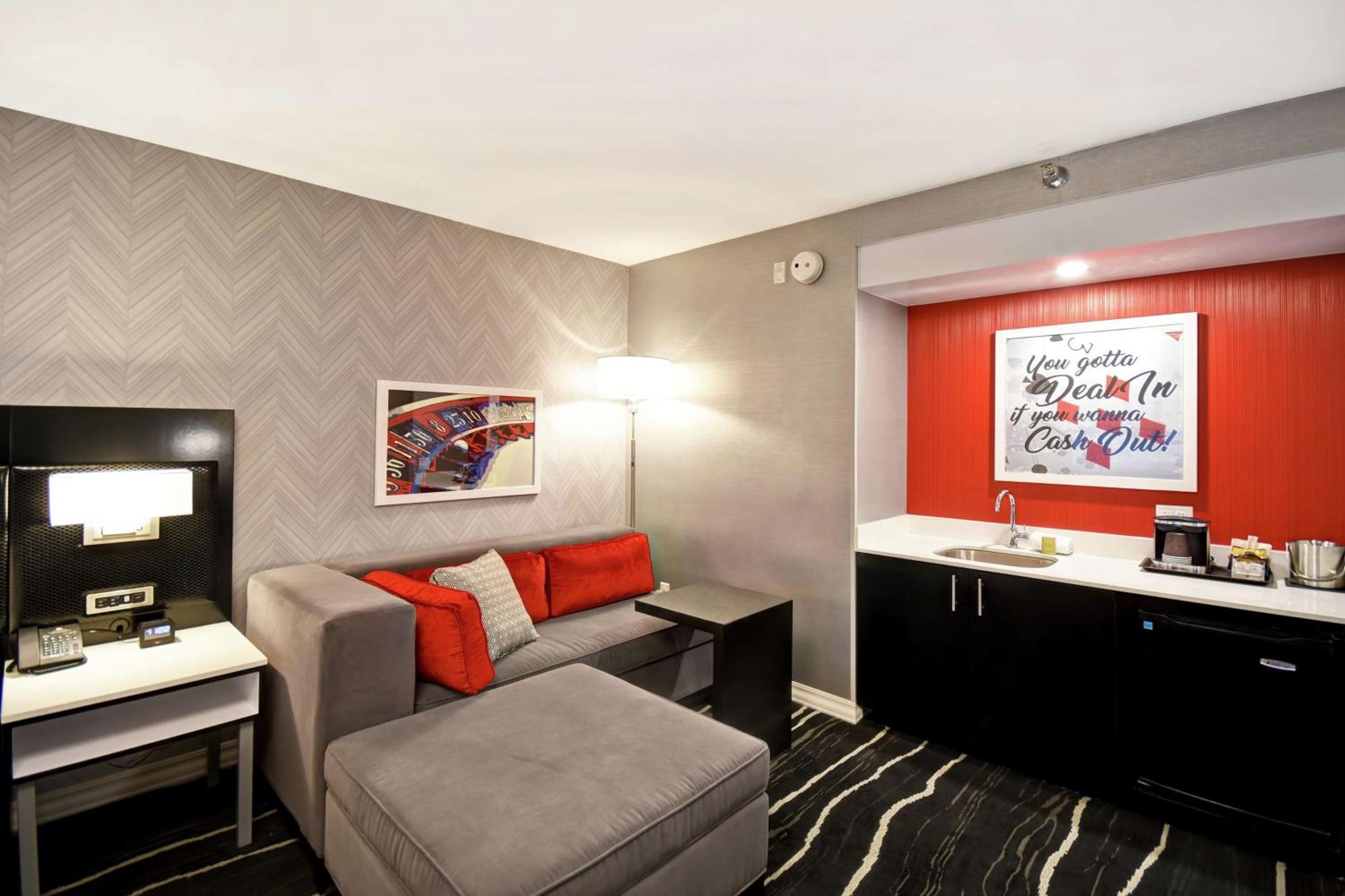 Doubletree By Hilton Deadwood At Cadillac Jack'S Luaran gambar